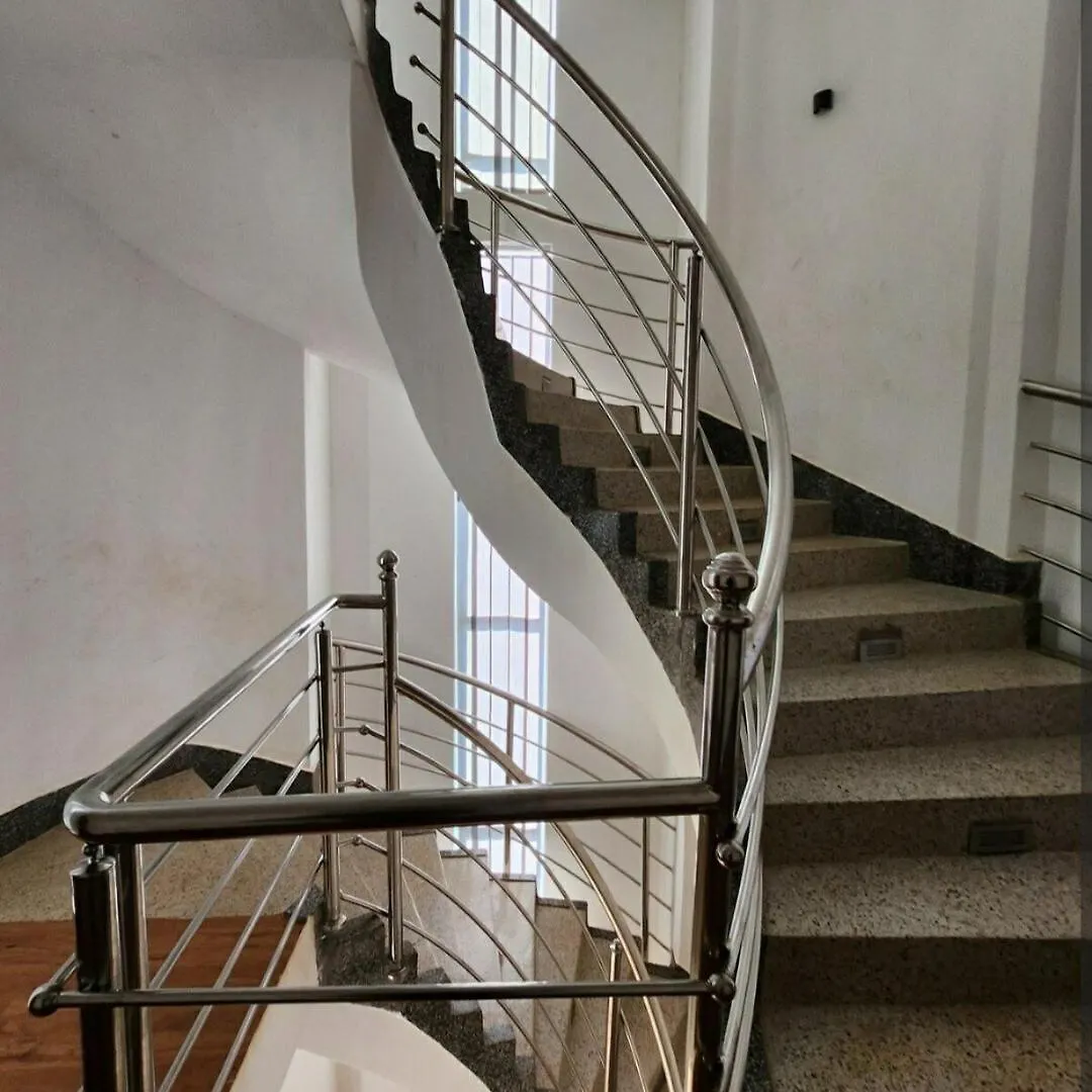 Lakefront Luxury Retreat Munyonyo Kampala 0*,